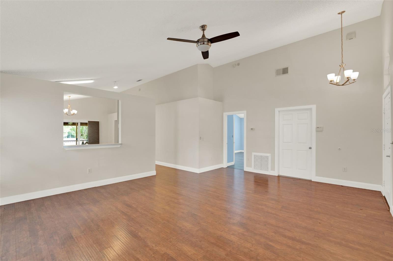 Image 4 of 20 For 4406 Brookstone Court