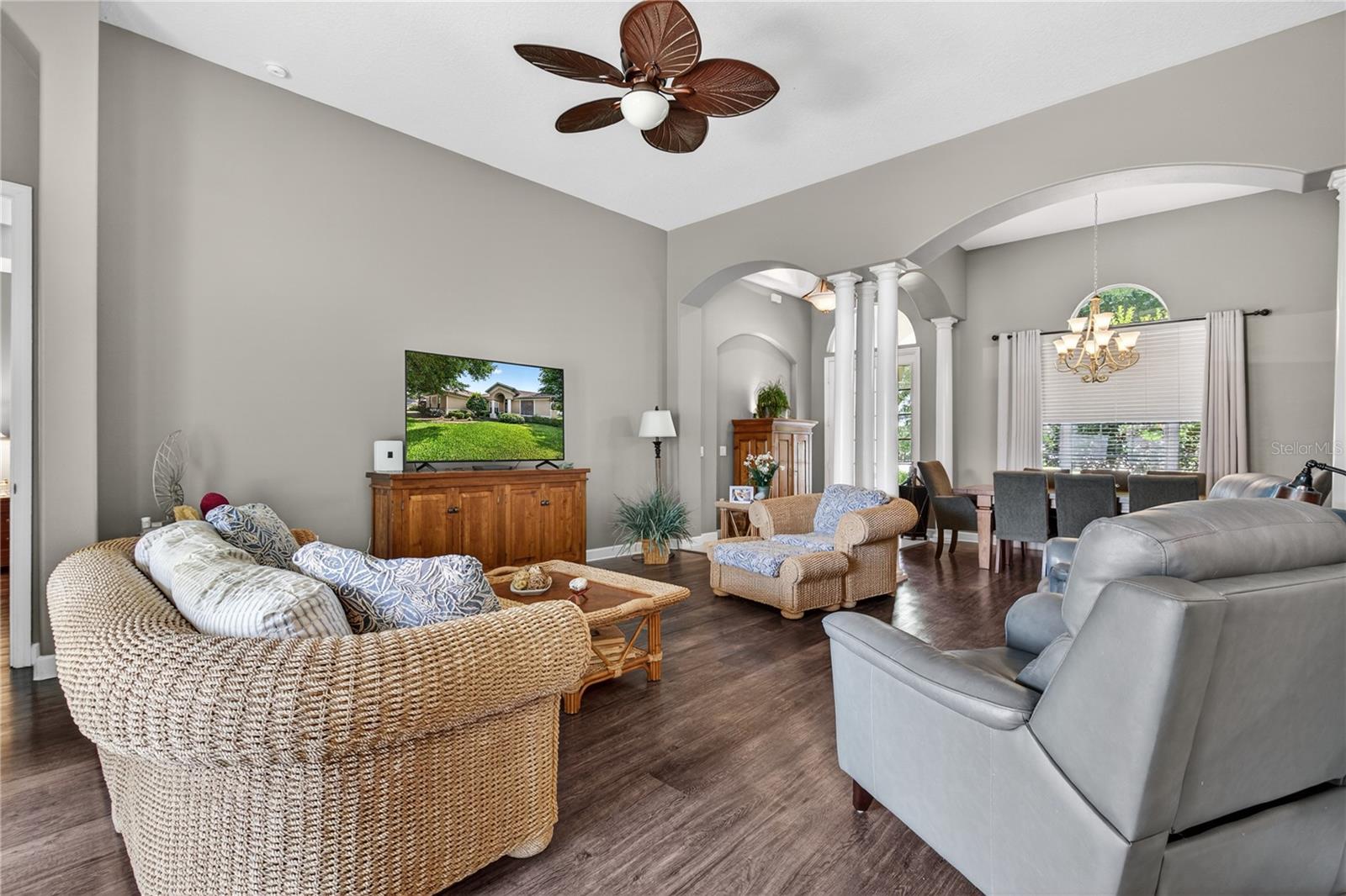 Image 10 of 39 For 36806 Winfield Court