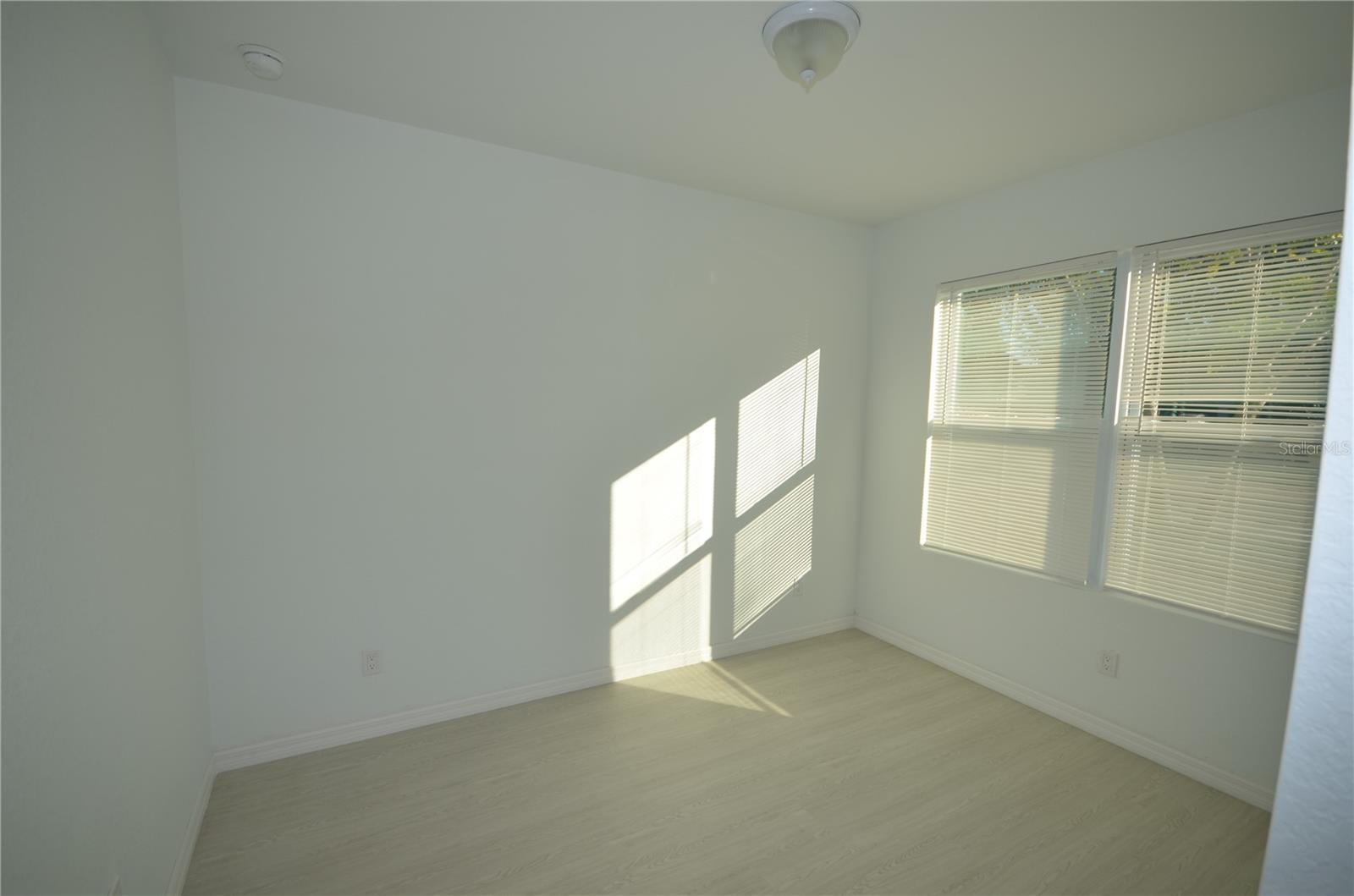Image 8 of 15 For 3303 Armstrong Court