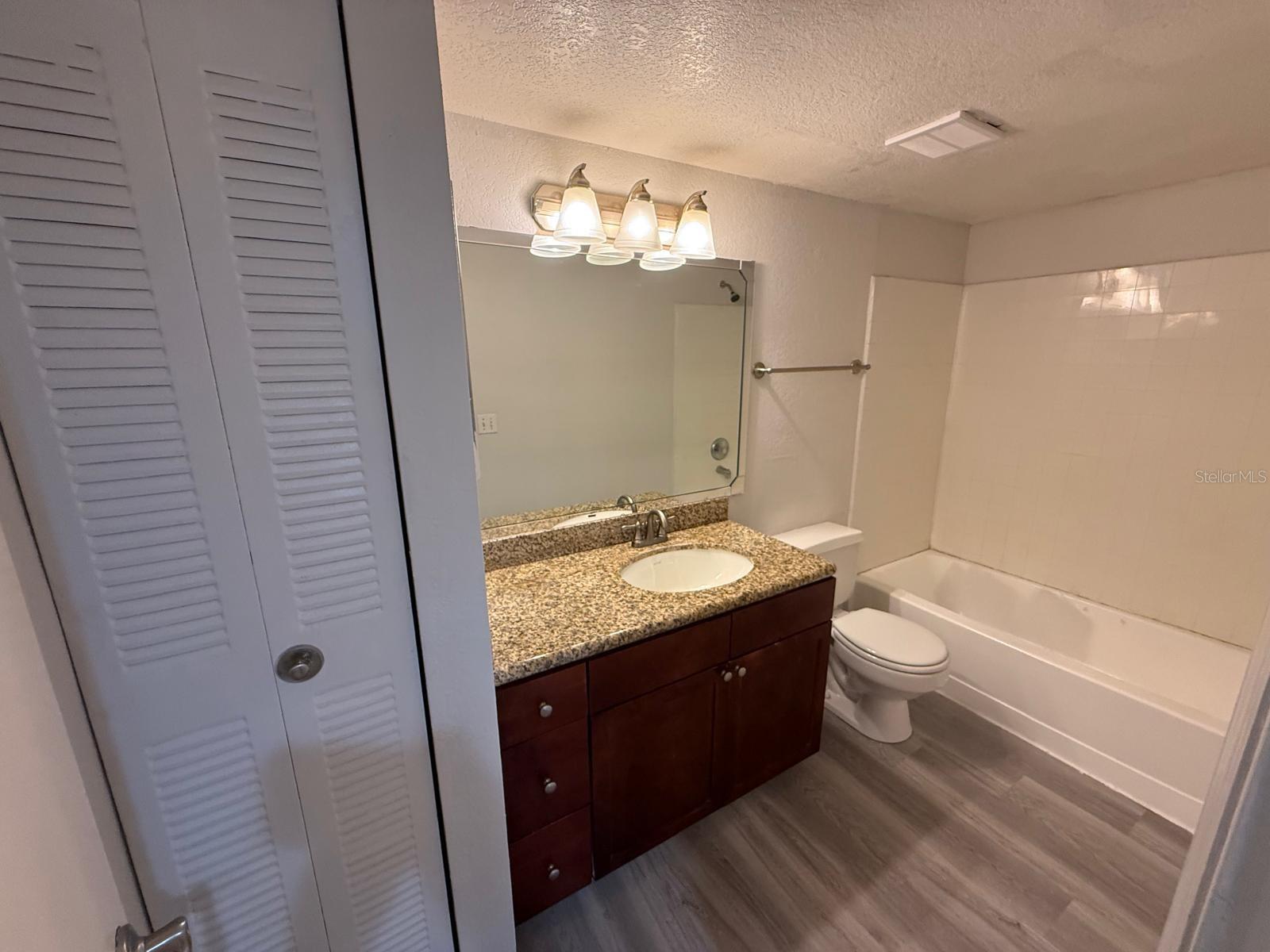 Image 16 of 35 For 5164 Conroy Road 1526