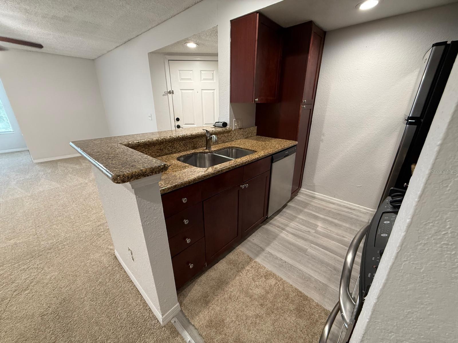 Image 7 of 35 For 5164 Conroy Road 1526