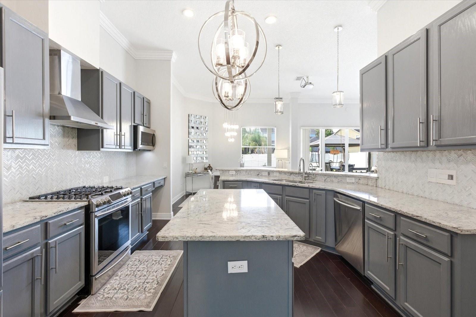 Image 14 of 51 For 13633 Ancilla Boulevard