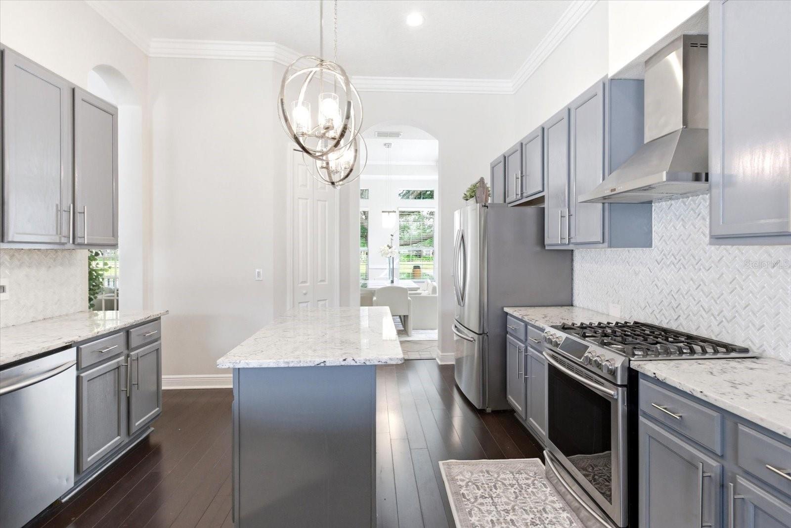 Image 15 of 51 For 13633 Ancilla Boulevard