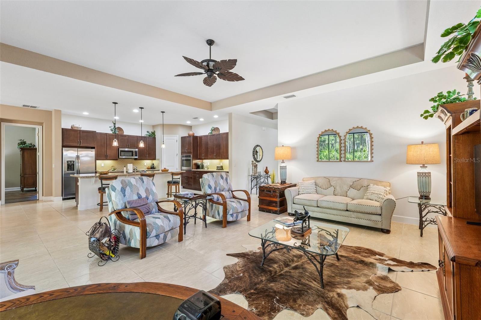 Image 7 of 45 For 648 Southlake Drive