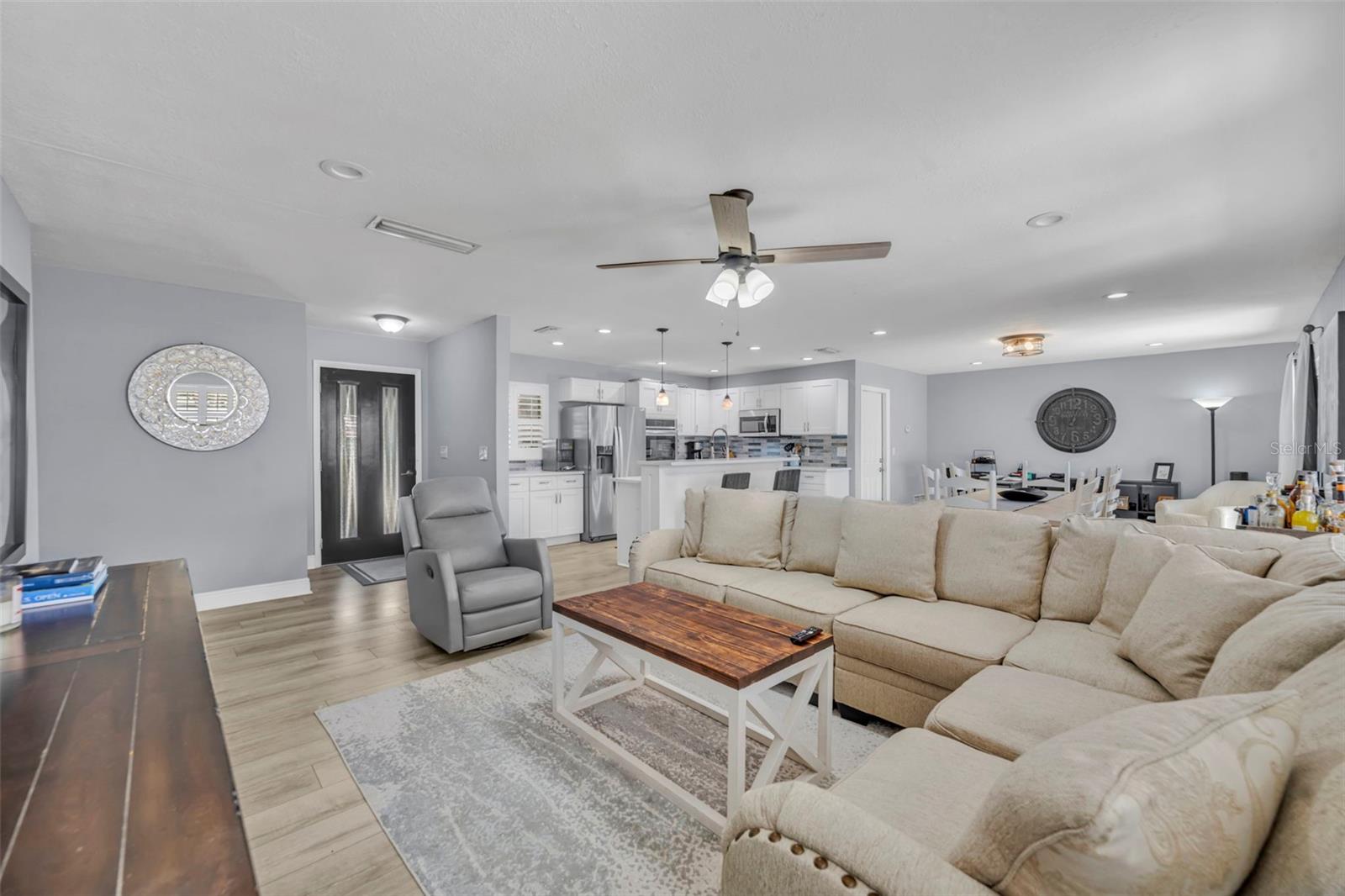 Image 4 of 29 For 775 Woodside Road