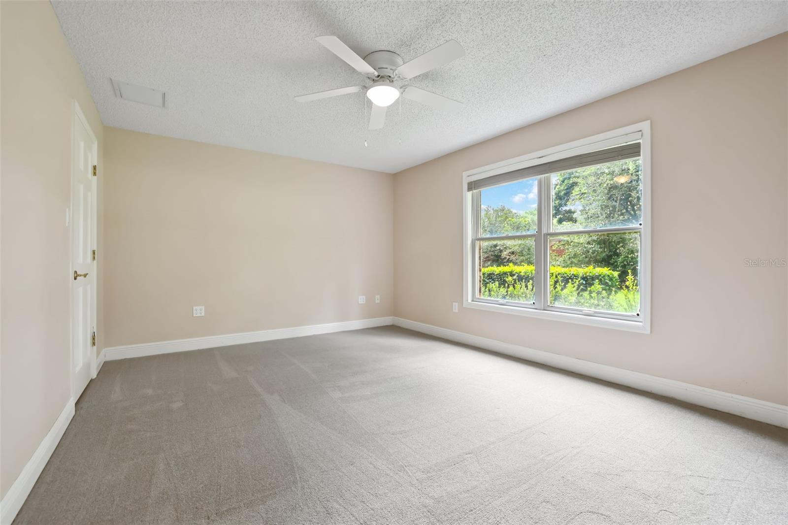 Image 33 of 75 For 14001 Country Estate Drive