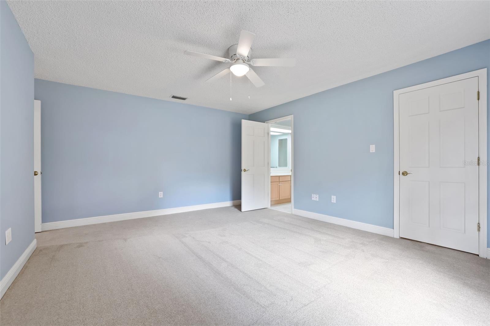 Image 43 of 75 For 14001 Country Estate Drive