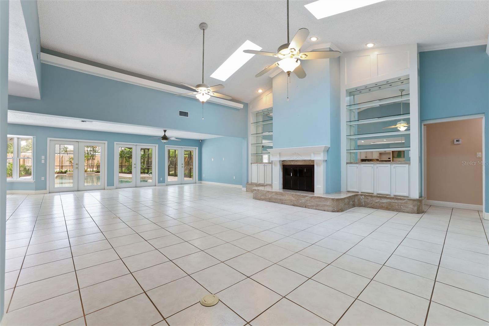 Image 9 of 75 For 14001 Country Estate Drive
