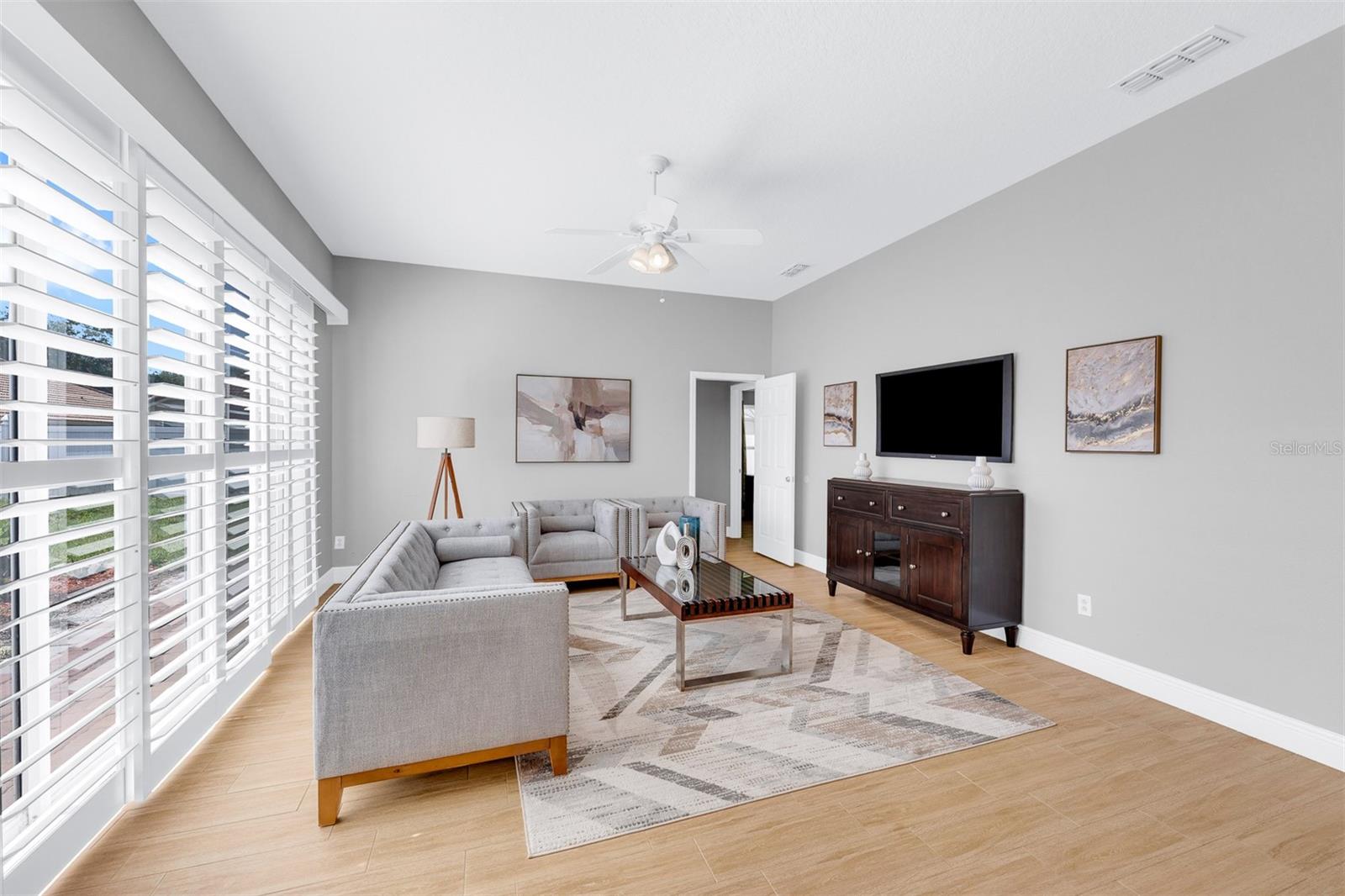 Image 22 of 33 For 1430 Glenwick Drive