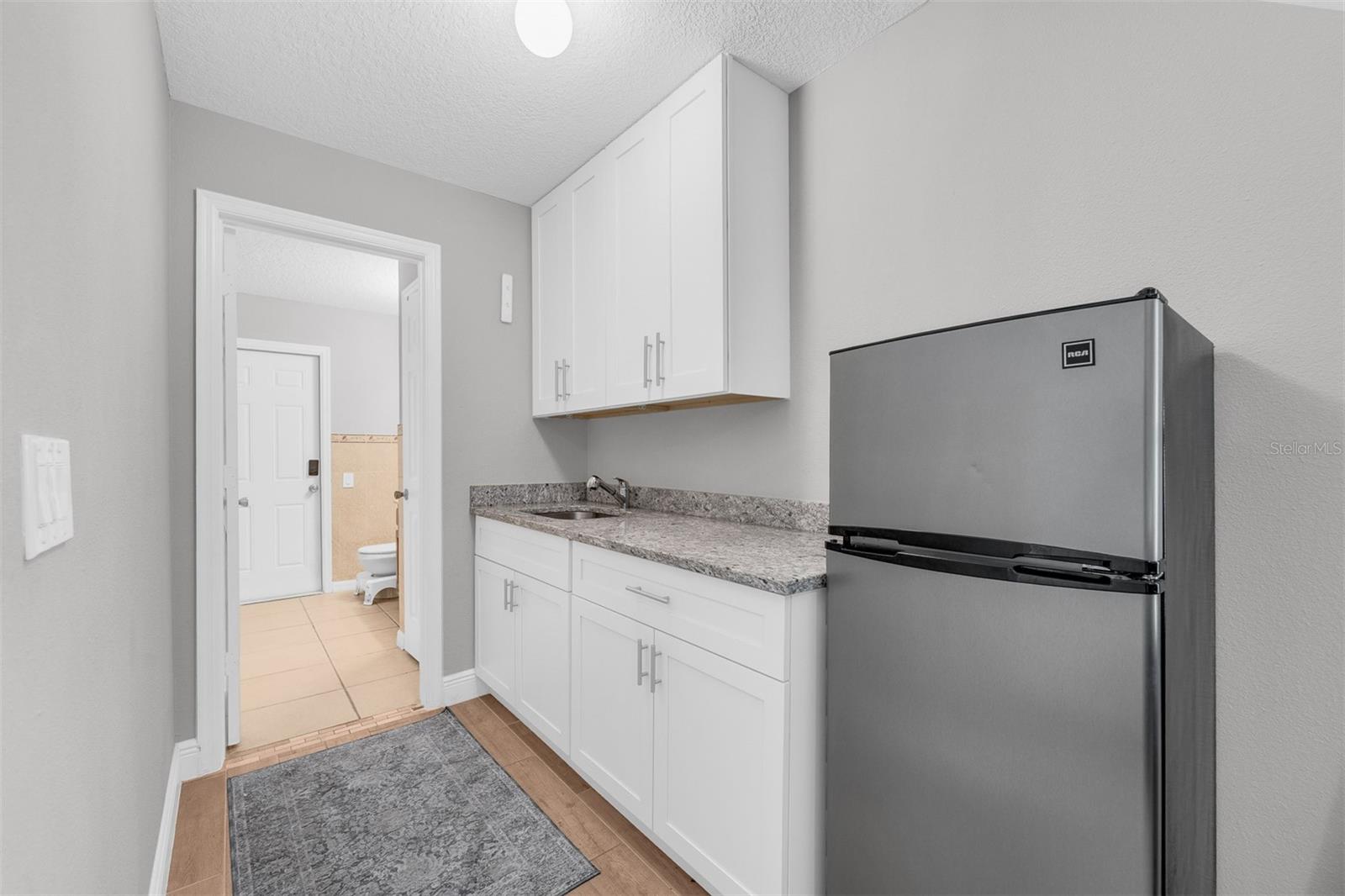 Image 8 of 33 For 1430 Glenwick Drive