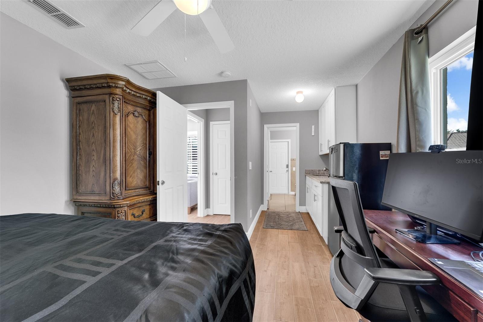 Image 9 of 33 For 1430 Glenwick Drive