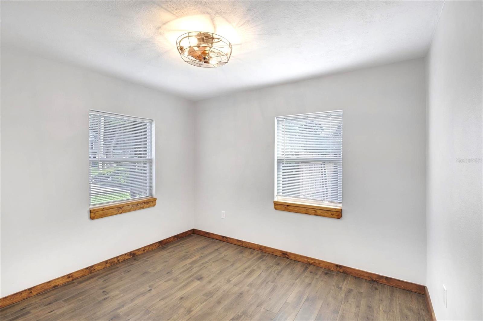 Image 9 of 17 For 502 Highland Avenue