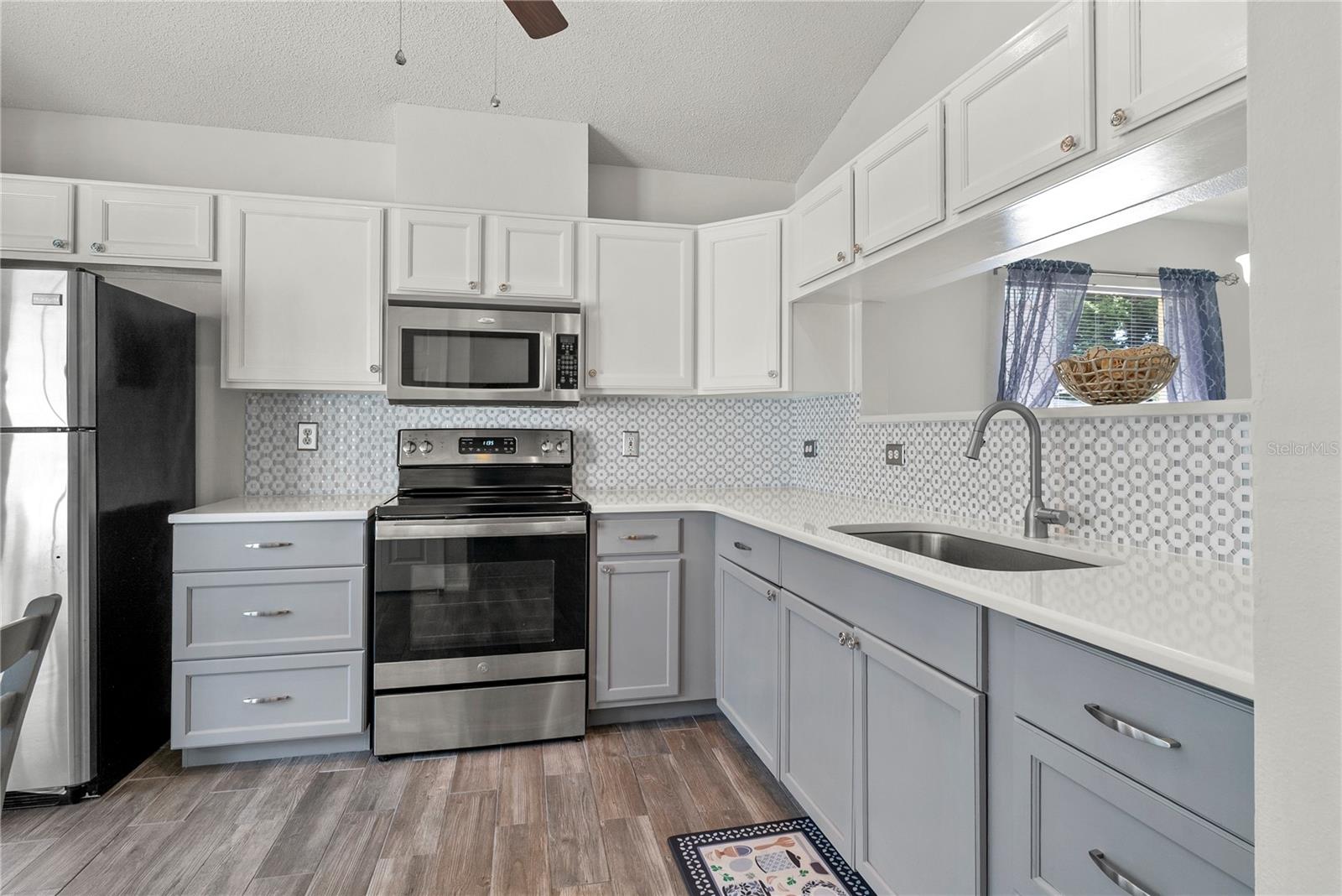 Image 5 of 40 For 1311 Century Oak Drive