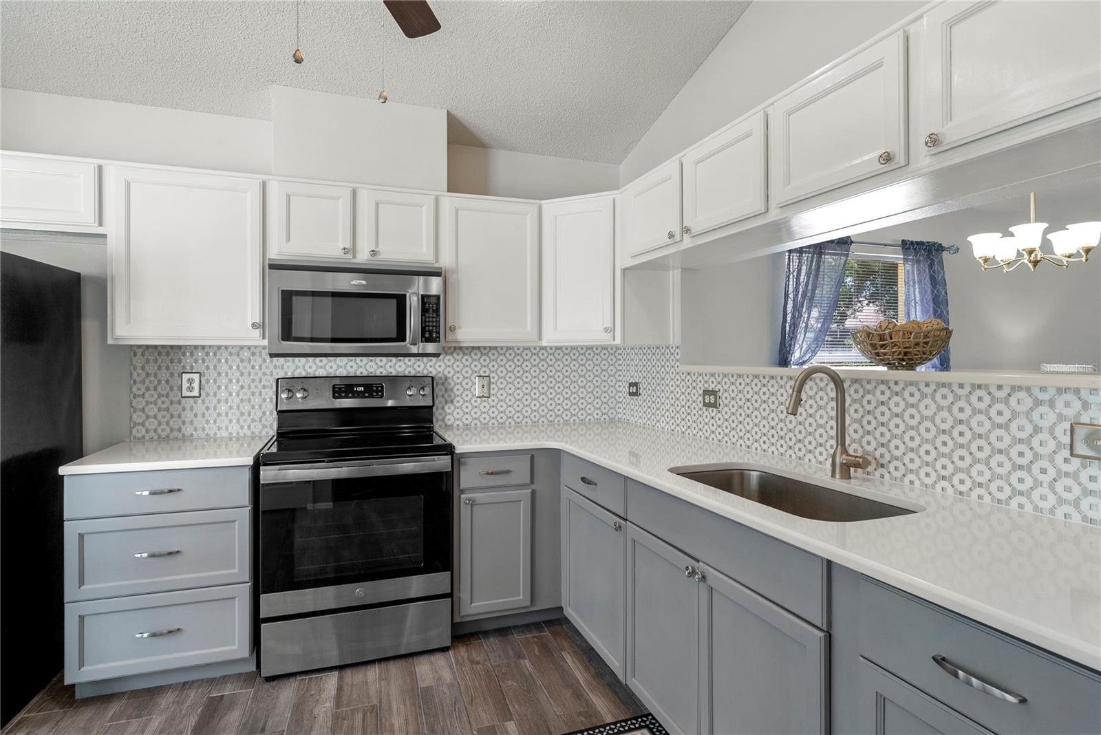 Image 7 of 40 For 1311 Century Oak Drive