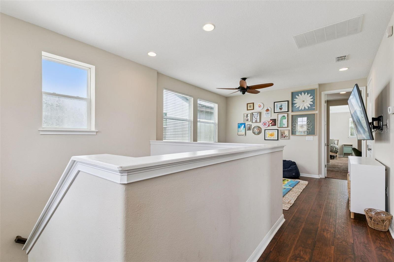 Image 19 of 36 For 17059 Harbor Oak Parkway