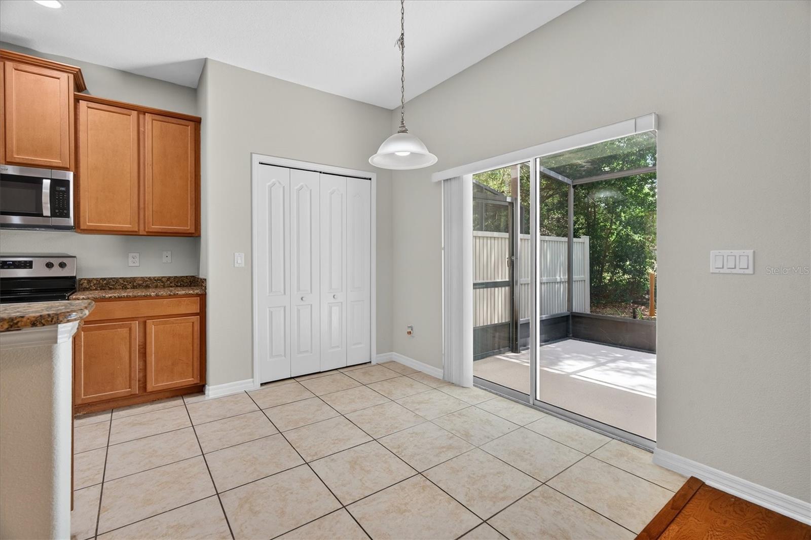 Image 16 of 50 For 145 Stenhouse Lane