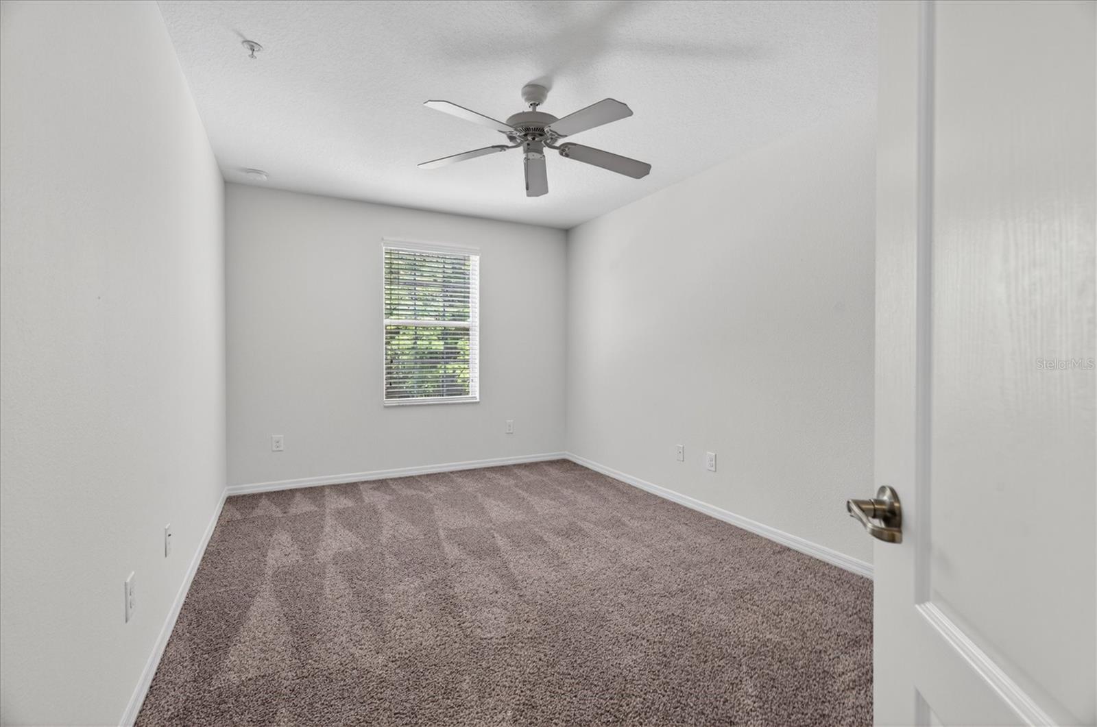 Image 33 of 50 For 145 Stenhouse Lane