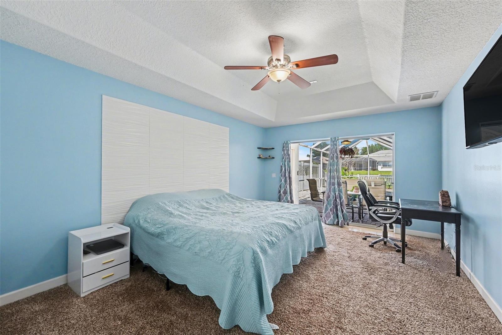 Listing photo id 13 for 3621 Tipperary Drive