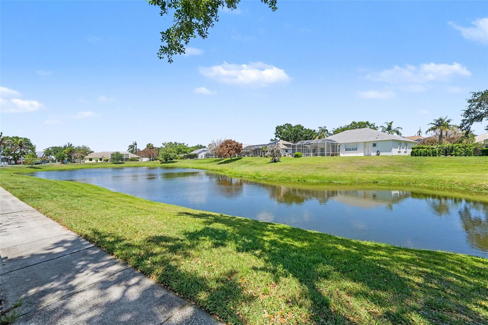 Listing photo id 31 for 3621 Tipperary Drive