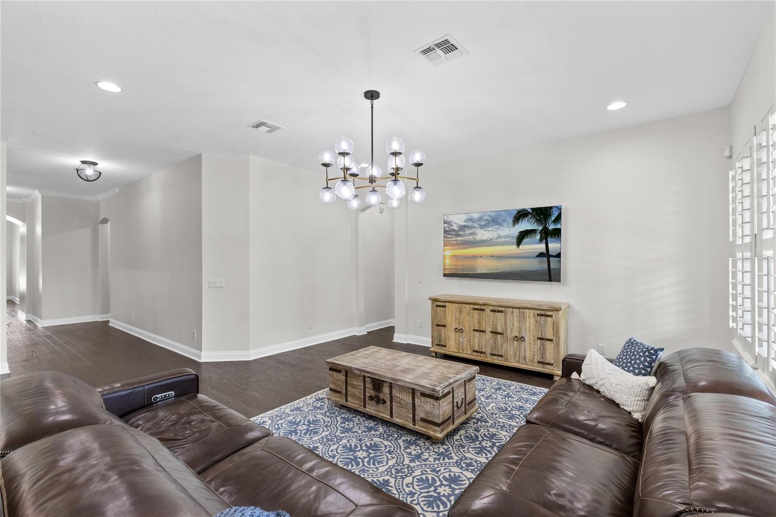 Image 13 of 52 For 9433 Bordet Court