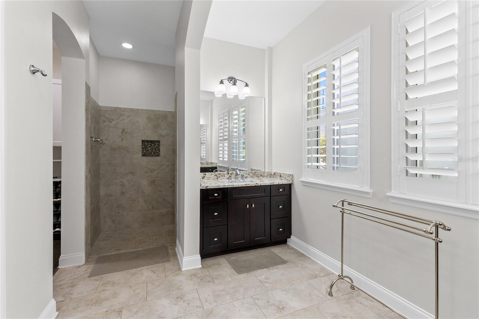 Image 23 of 52 For 9433 Bordet Court