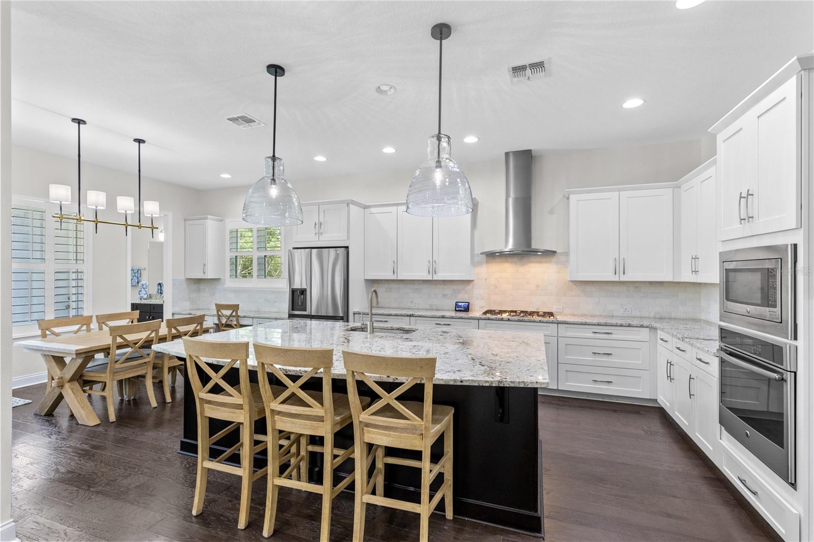 Image 6 of 52 For 9433 Bordet Court