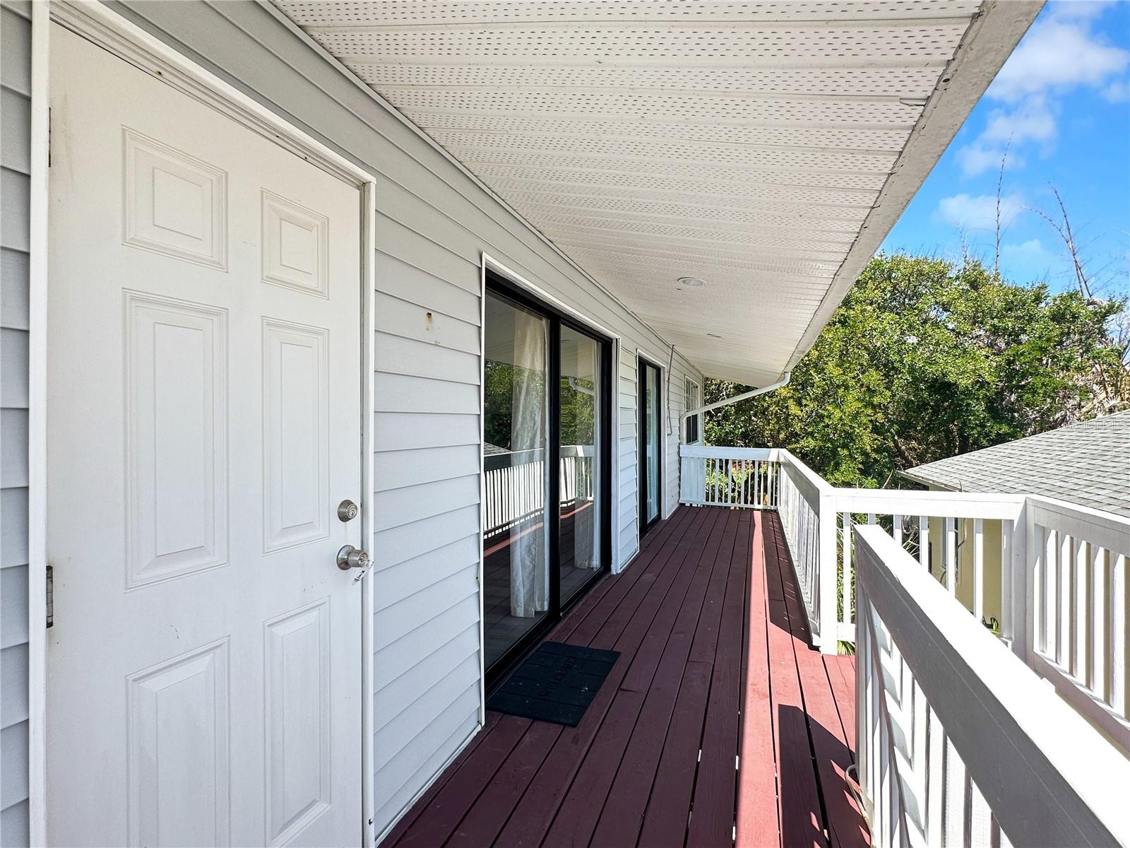 Image 16 of 30 For 824 Garfish Avenue