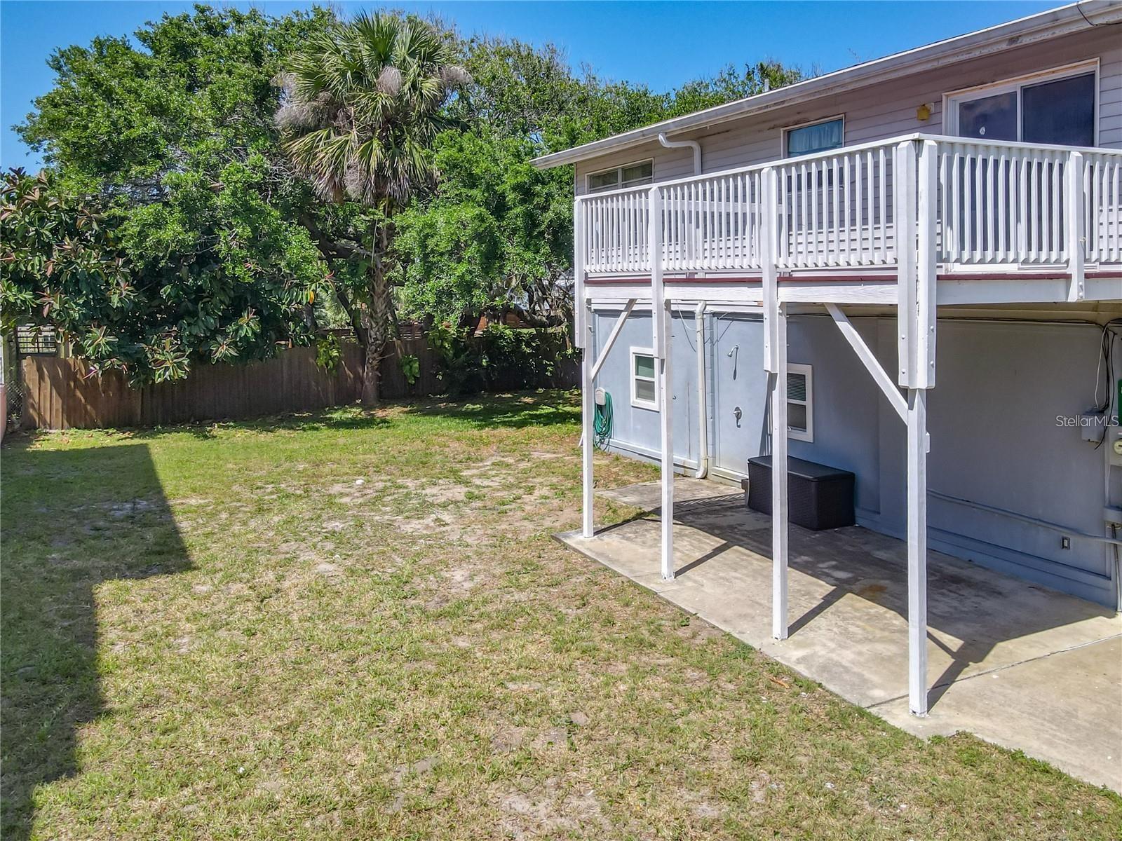 Image 6 of 30 For 824 Garfish Avenue