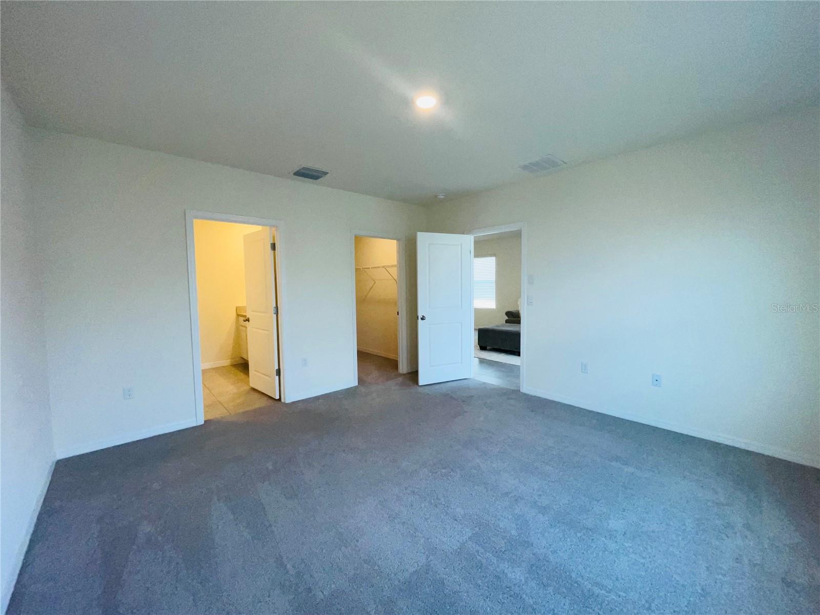Image 6 of 16 For 17043 Oval Rum Drive