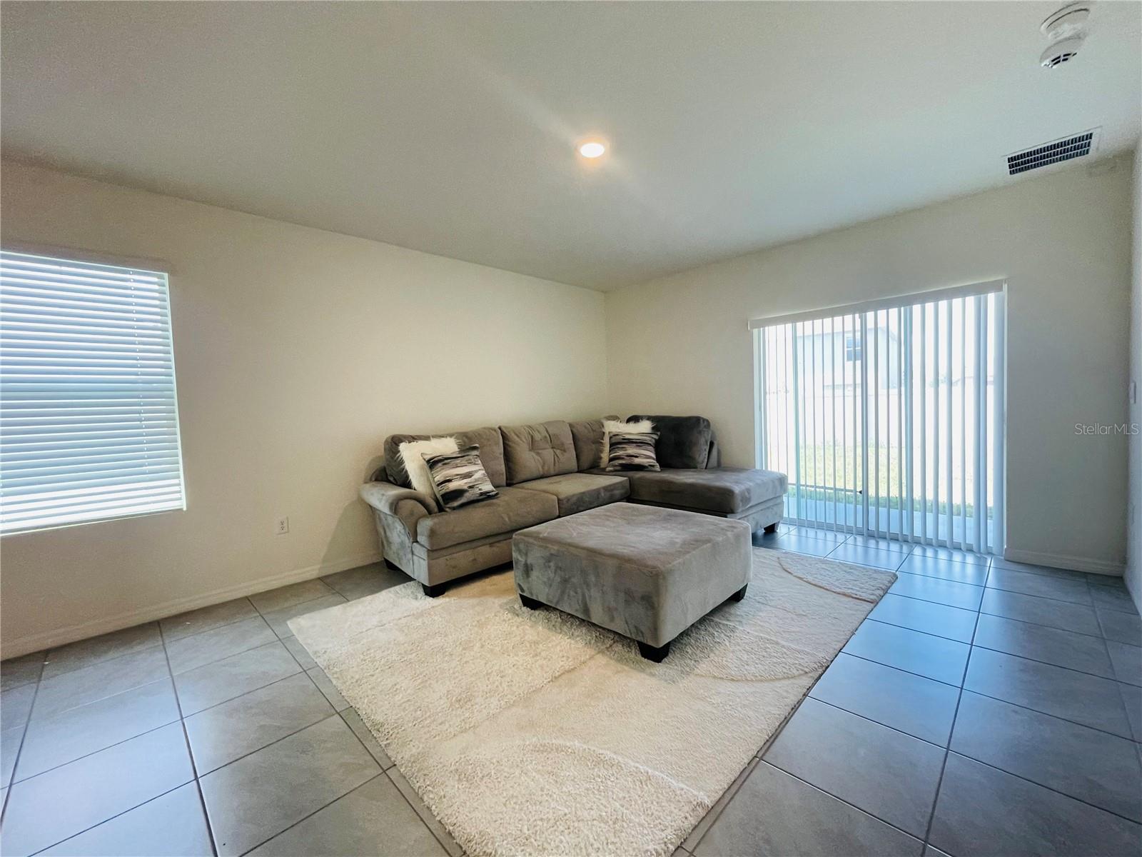 Image 8 of 16 For 17043 Oval Rum Drive
