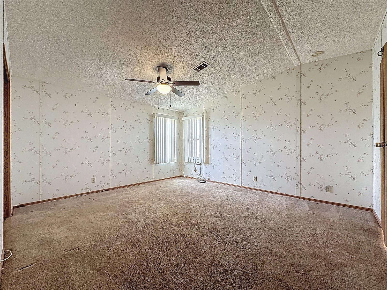 Image 20 of 29 For 449 Tivoli Park Drive