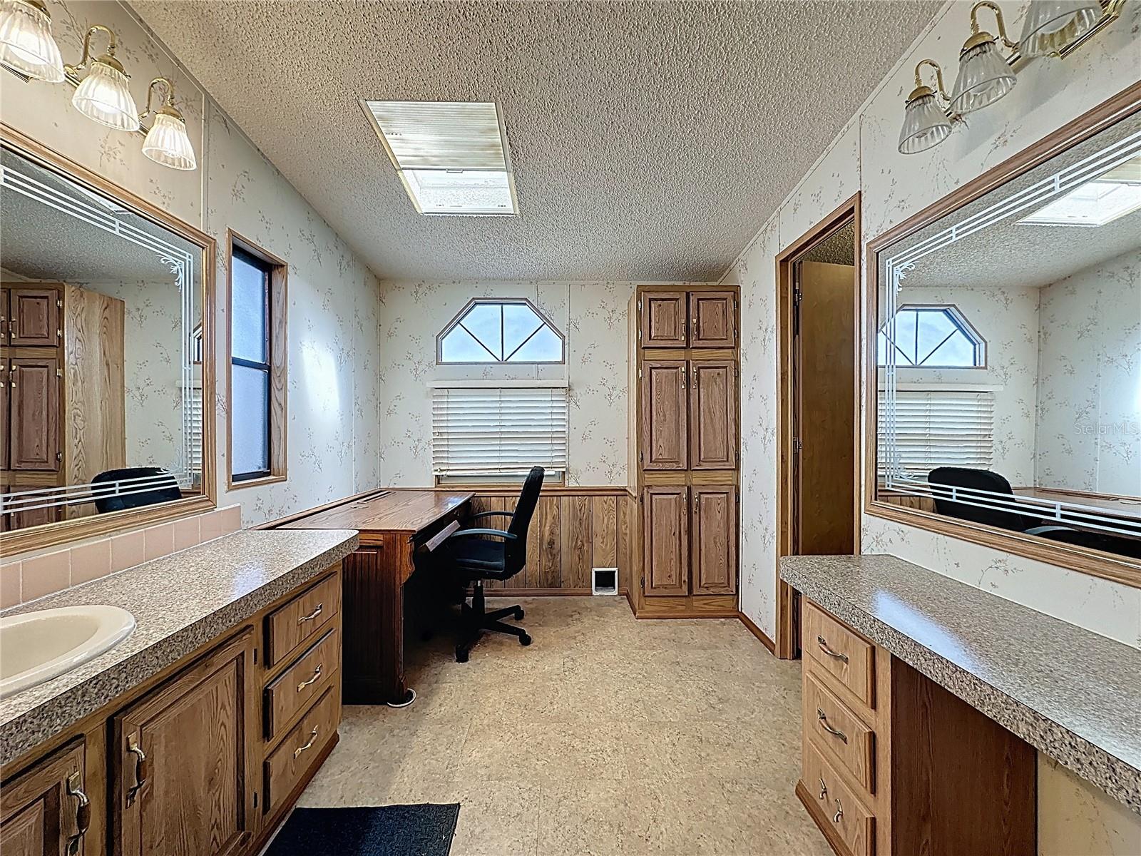 Image 21 of 29 For 449 Tivoli Park Drive
