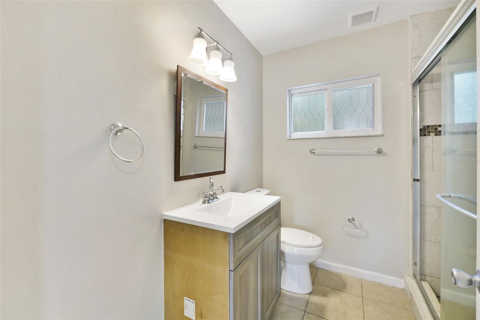 Image 15 of 34 For 2331 Oak Street