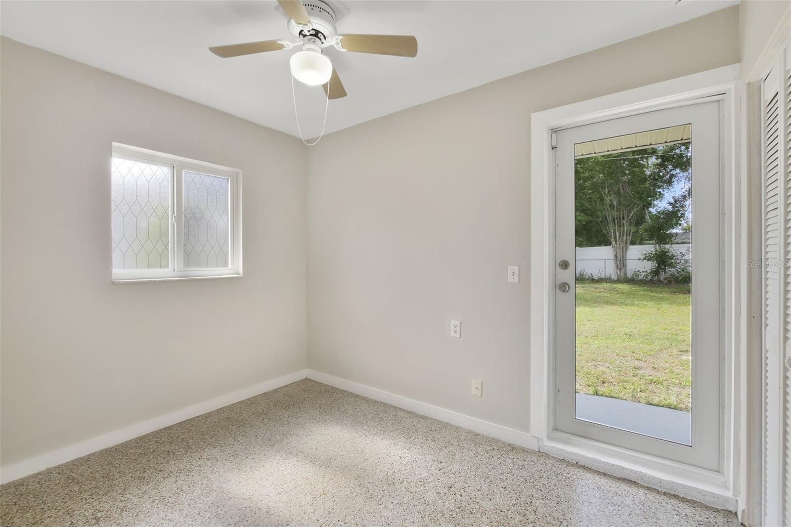 Image 17 of 34 For 2331 Oak Street