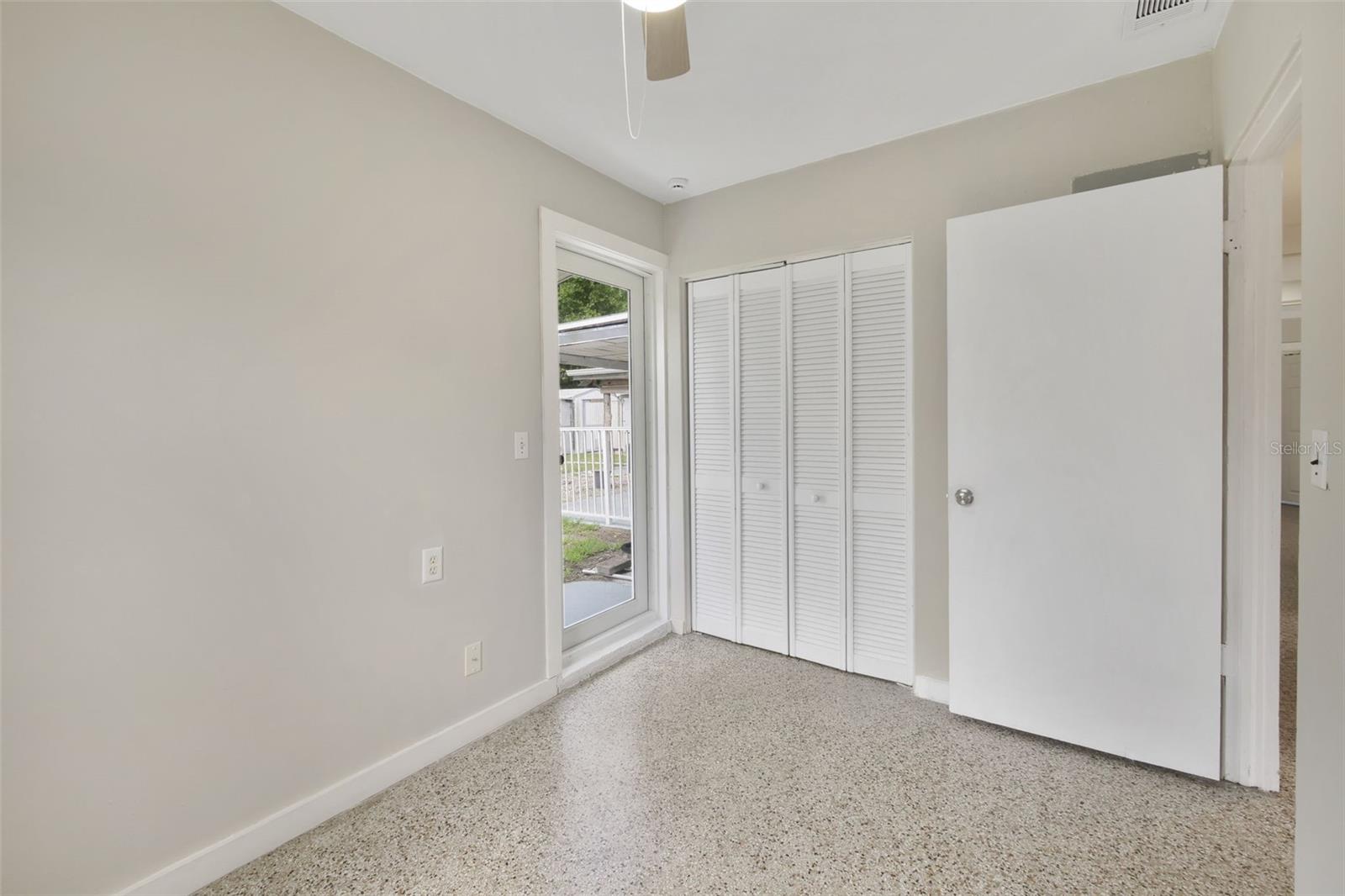 Image 18 of 34 For 2331 Oak Street