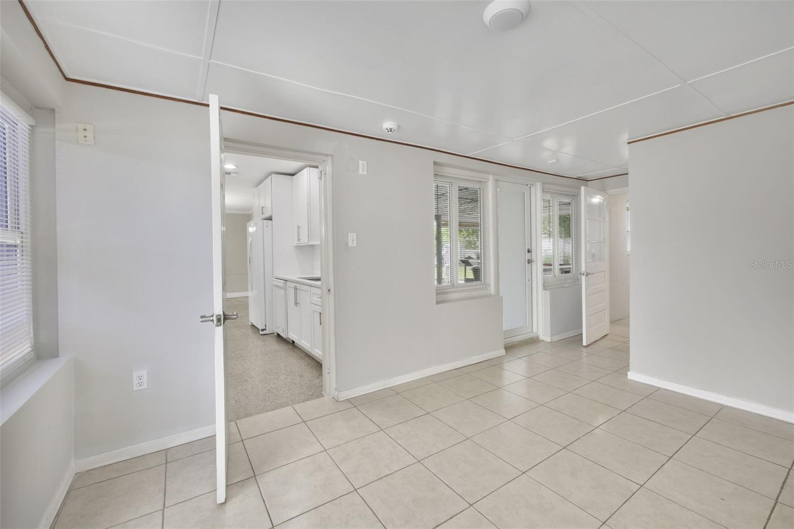 Image 9 of 34 For 2331 Oak Street