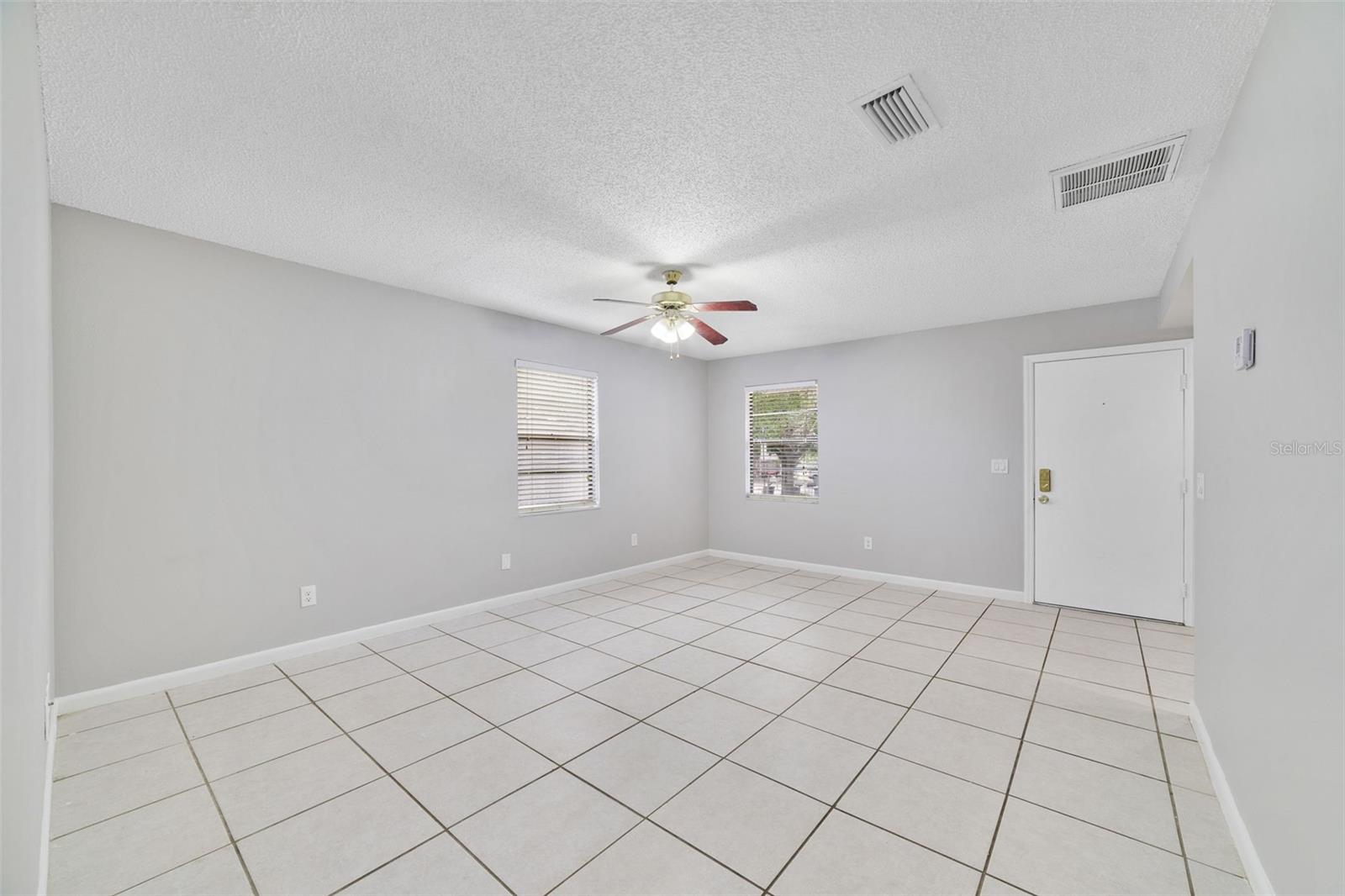 Image 3 of 17 For 5450 Peaco Place