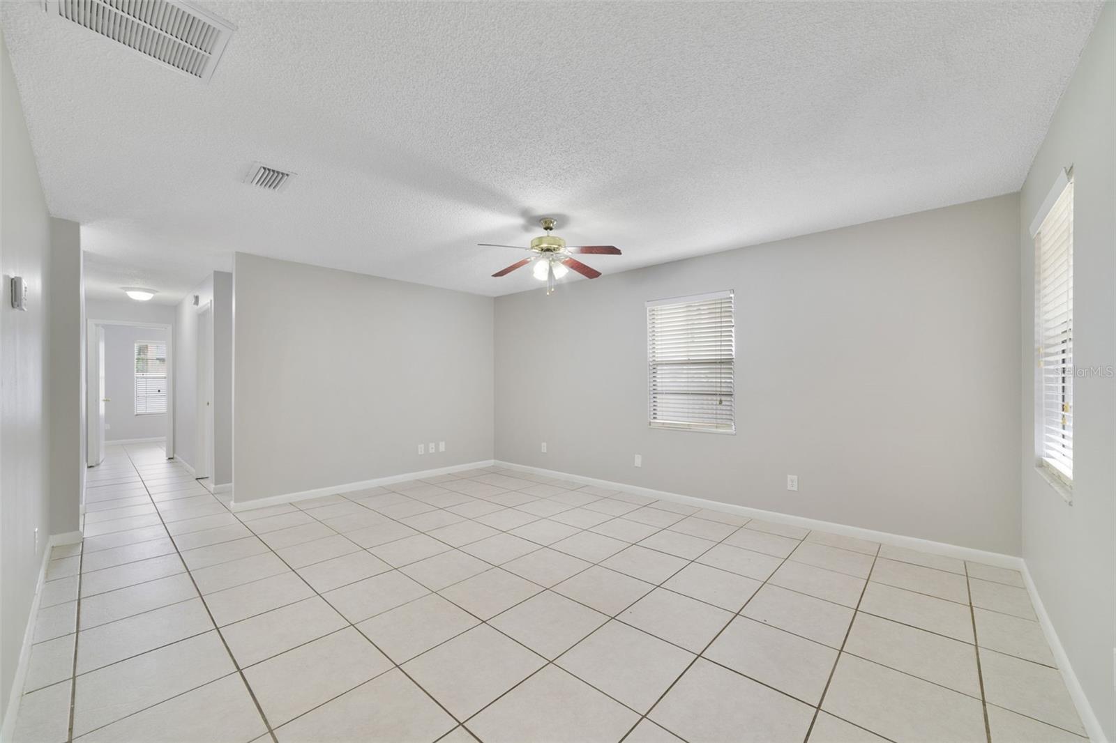 Image 4 of 17 For 5450 Peaco Place