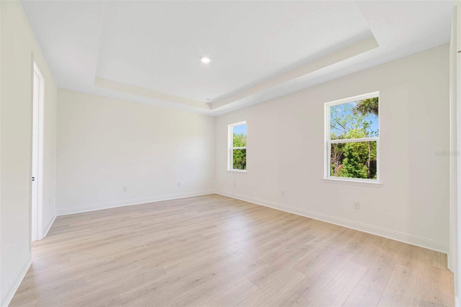 Listing photo id 13 for 5260 Sparrow Tree Point