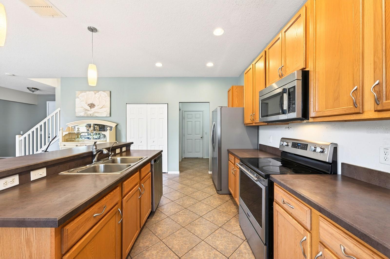 Image 8 of 41 For 1681 Strathmore Circle