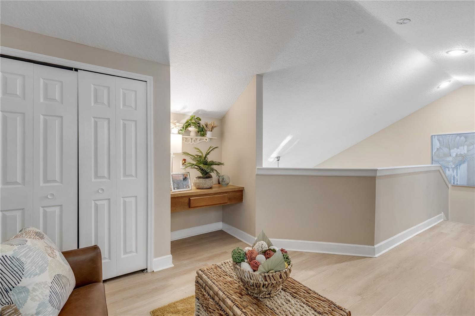 Image 22 of 40 For 1570 Farrindon Circle