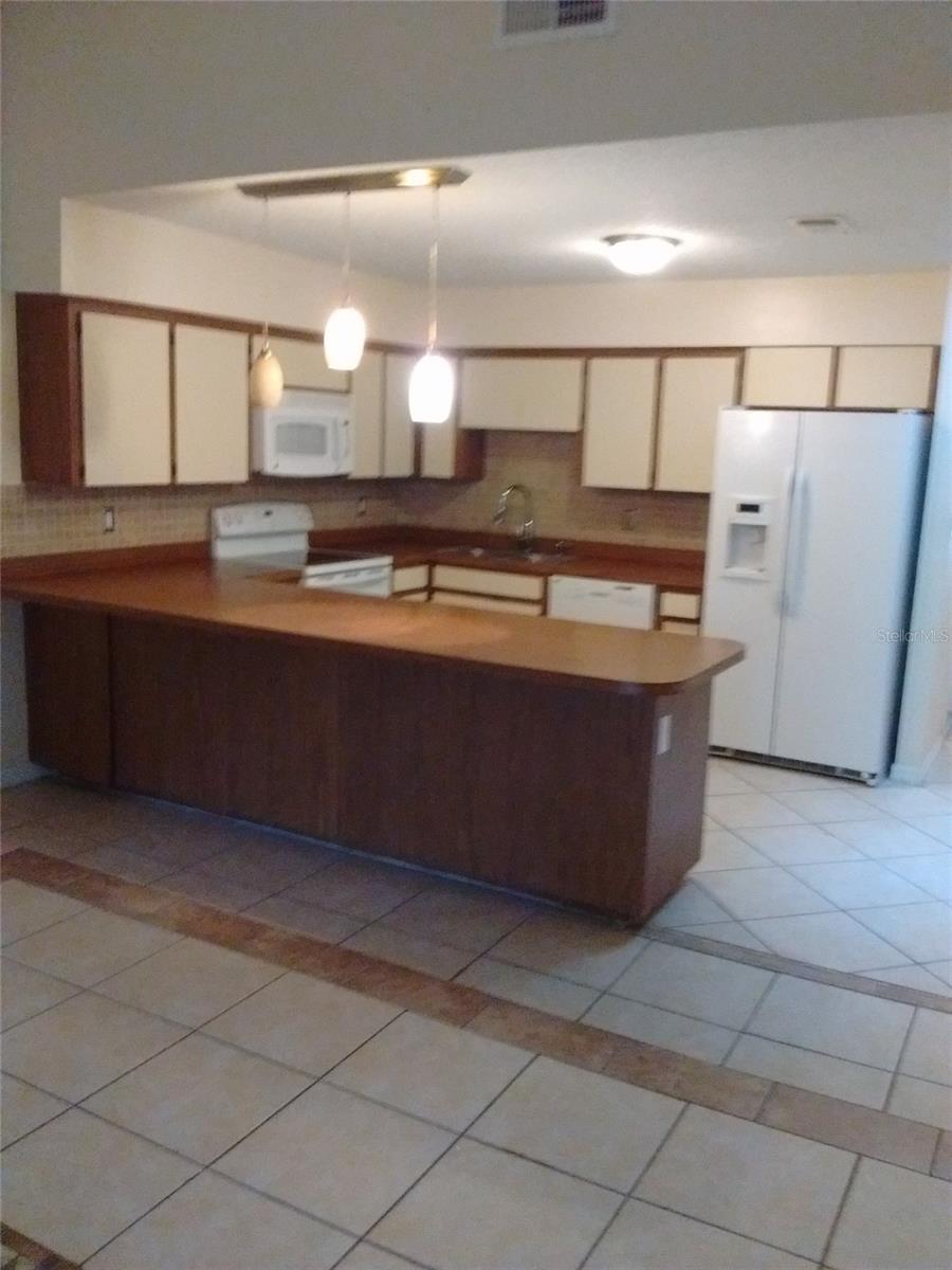 Image 3 of 13 For 4033 Anna Drive