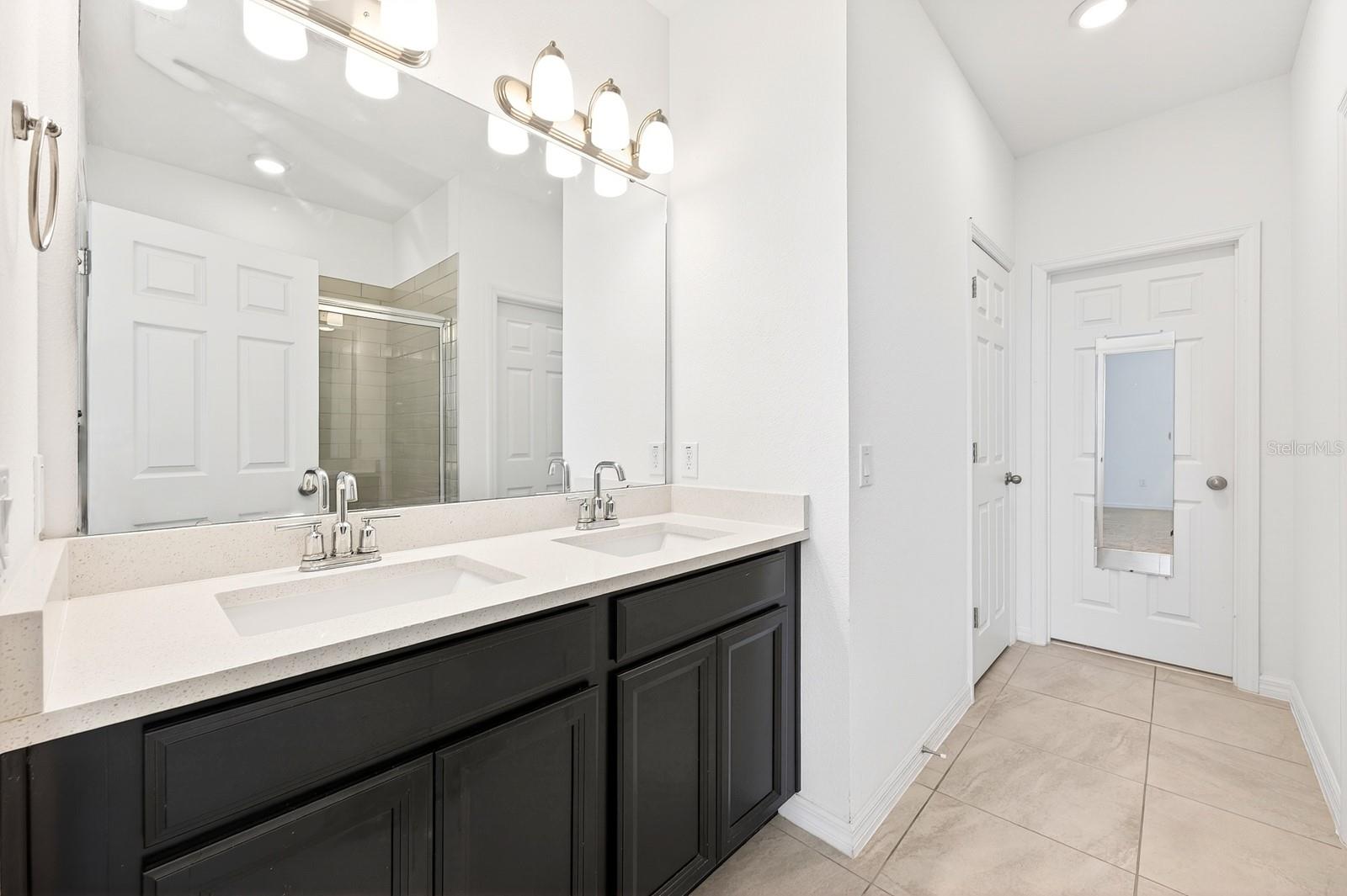 Image 16 of 34 For 15523 Willow Arbor Circle