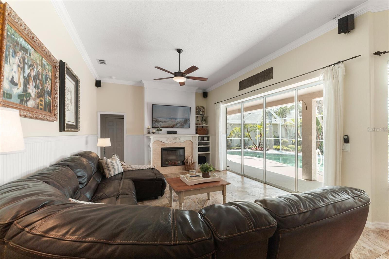 Image 16 of 36 For 1819 Latelia Court