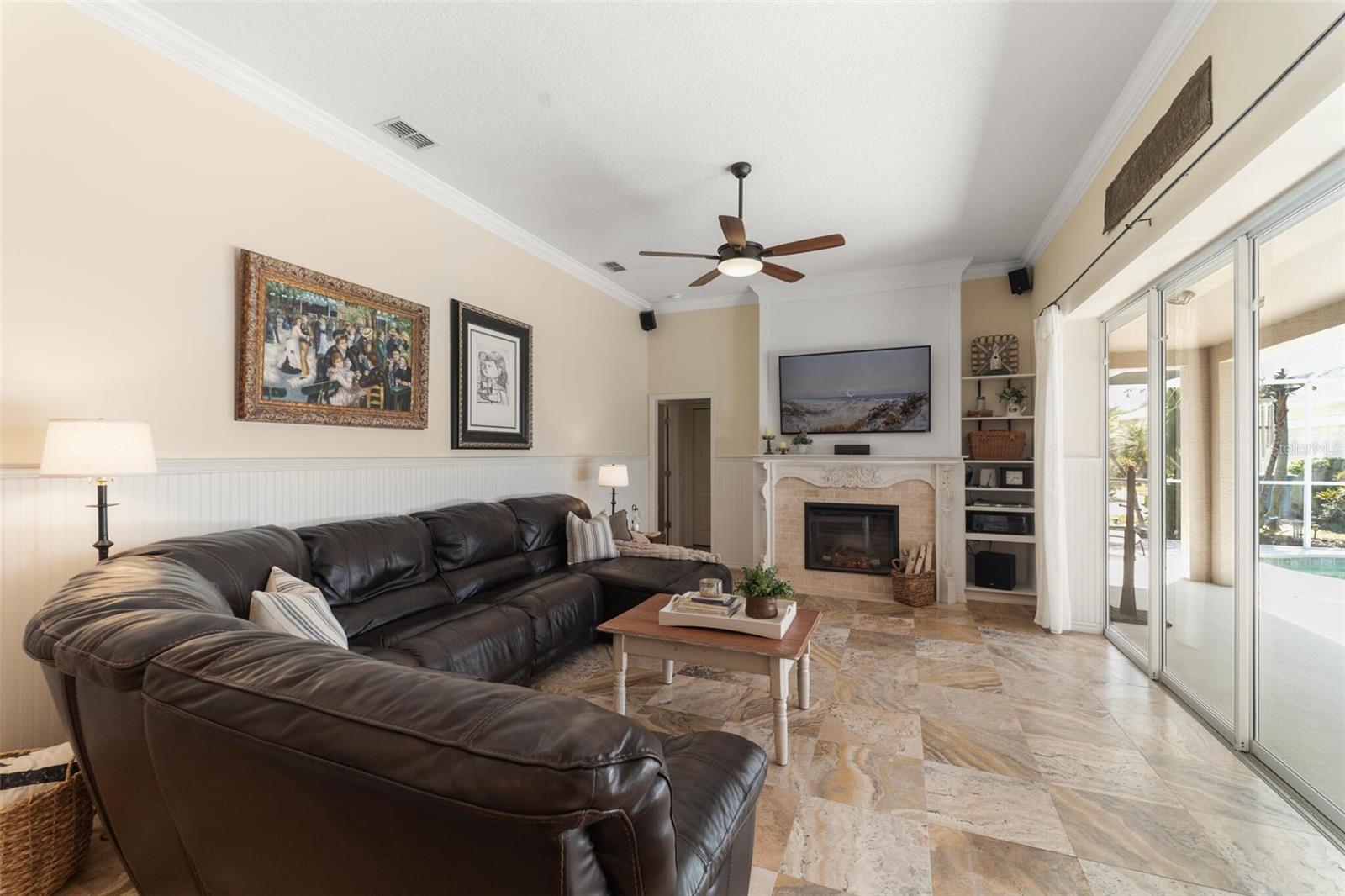 Image 17 of 36 For 1819 Latelia Court