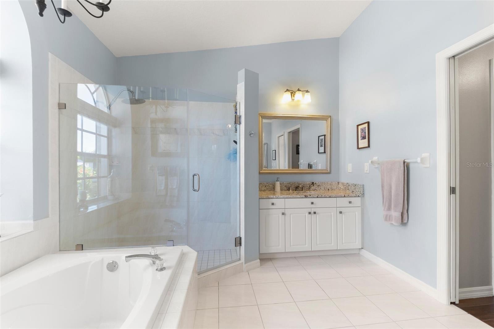 Image 21 of 36 For 1819 Latelia Court