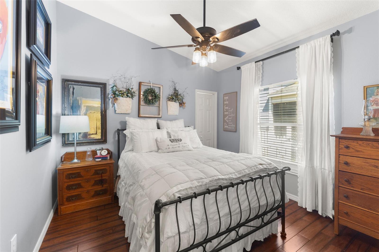 Image 24 of 36 For 1819 Latelia Court