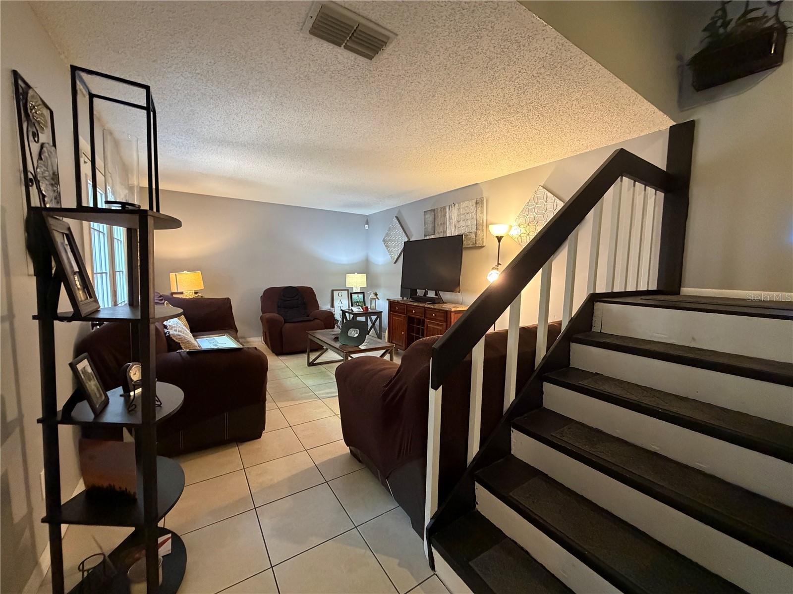Image 6 of 22 For 4574 Lighthouse Circle 23