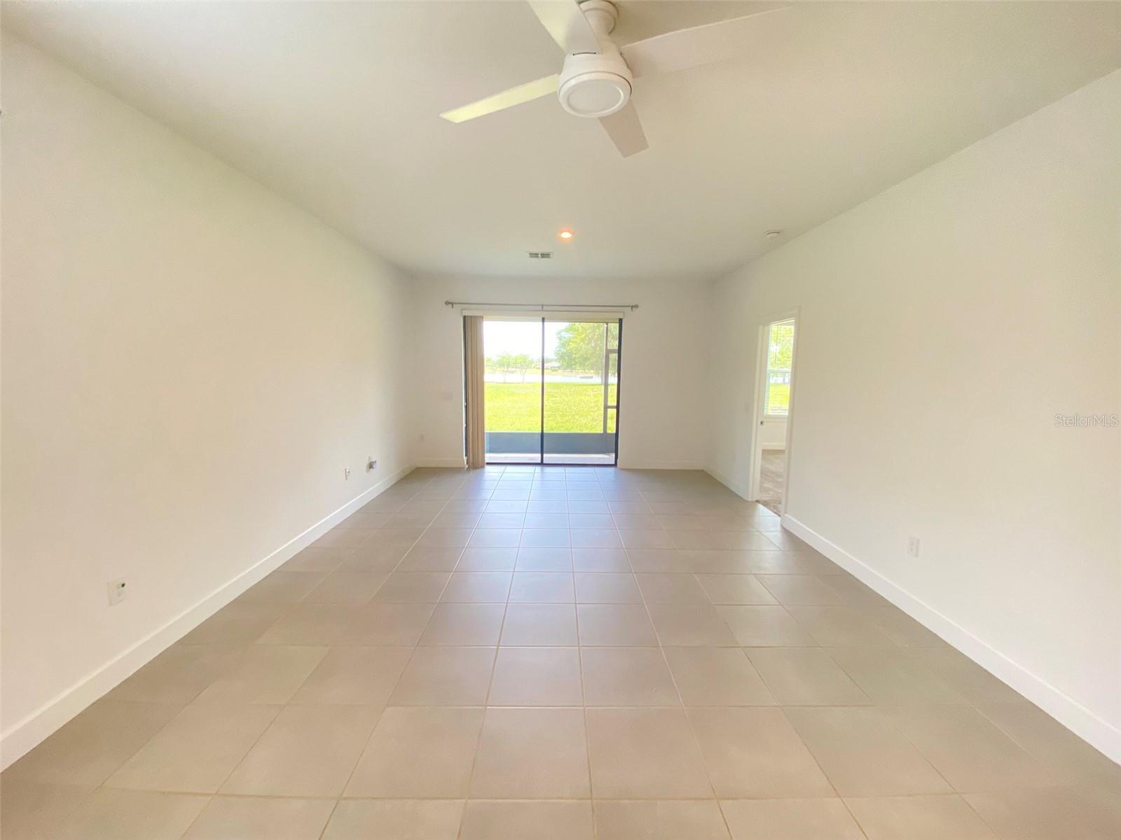 Image 7 of 20 For 2182 Palm Tree Drive