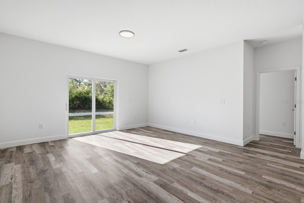 Image 9 of 12 For 10087 Amicola Street